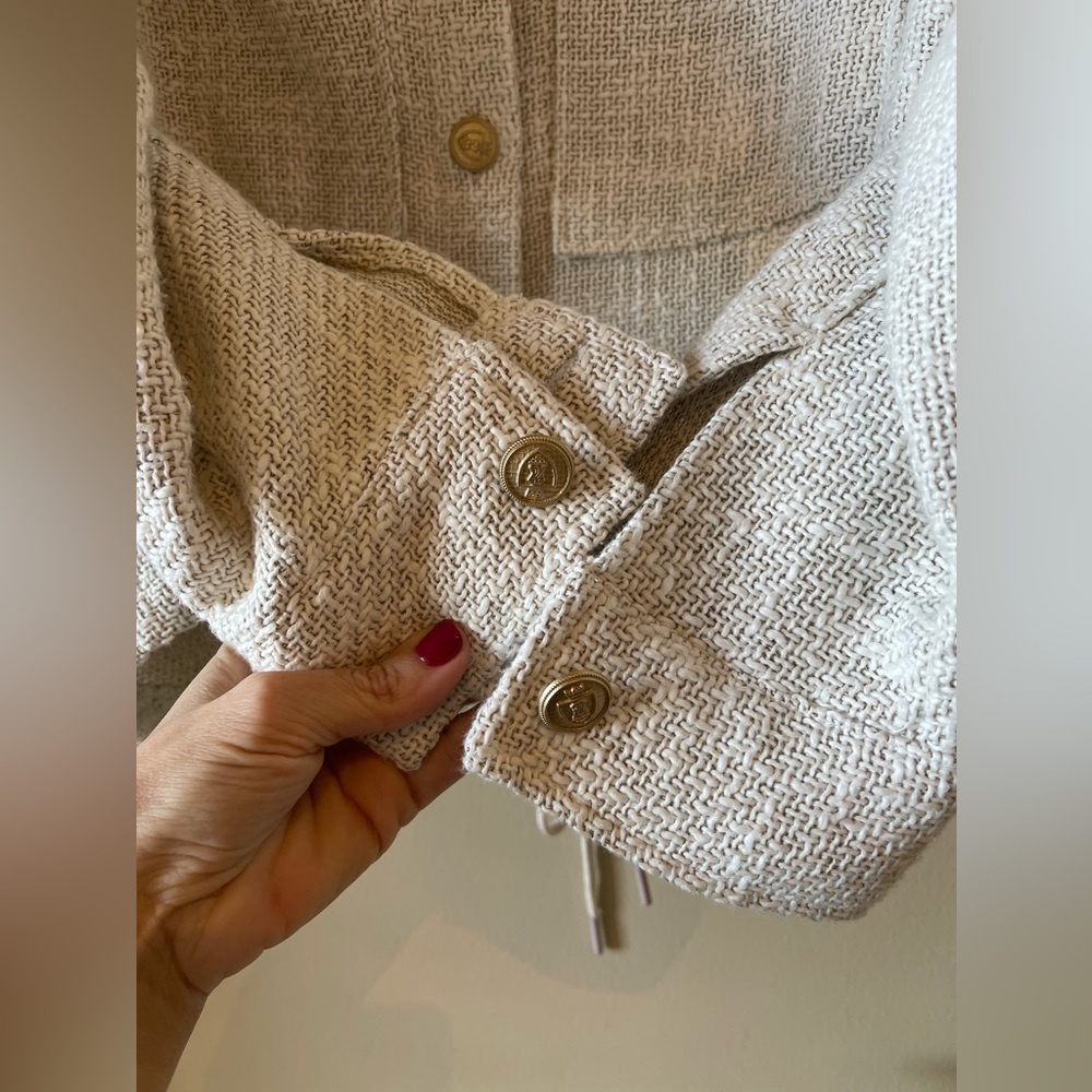 Jacket/Shacket: Gold Button, Collared, Textured/tweed - Picture 3 of 5